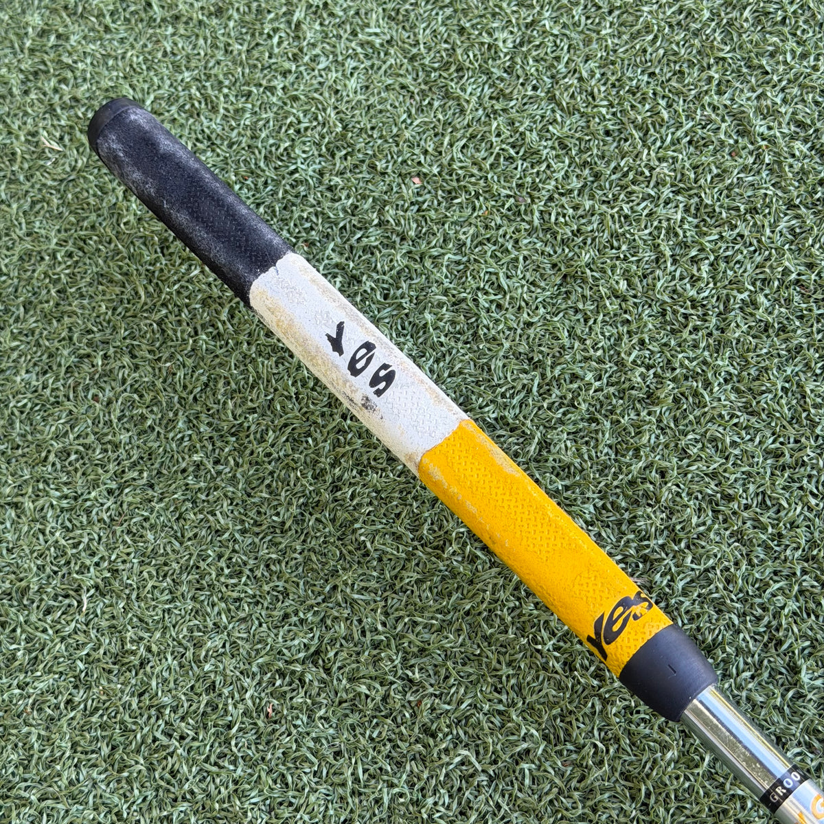 Yes! C-Groove Sophia Golf Putter / 35 Inch / Left Handed