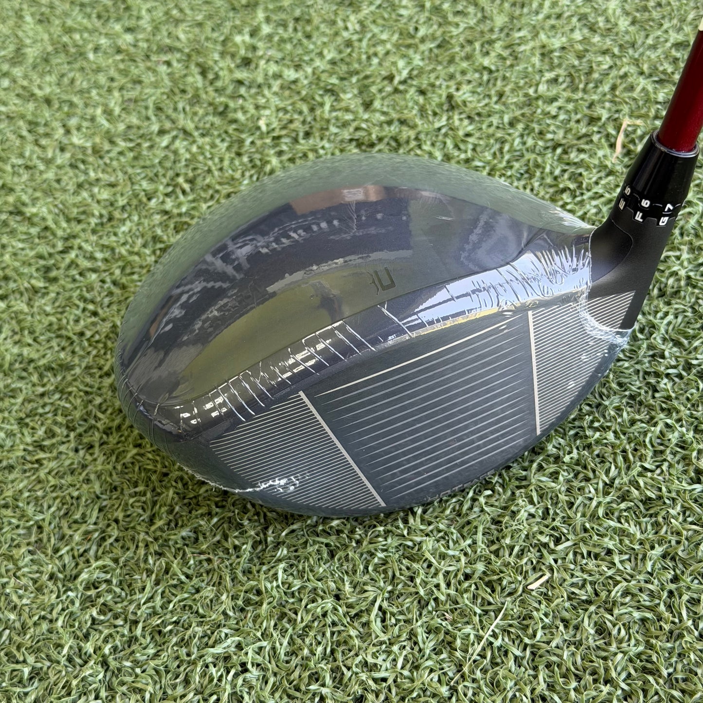 Cobra DS-Adapt Max D Golf Driver / 10.5 Degree / Stiff Flex