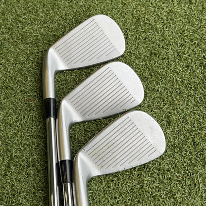 Mizuno JPX 900 Forged Hot Metal Combo Iron Set / 4-PW / Regular Flex