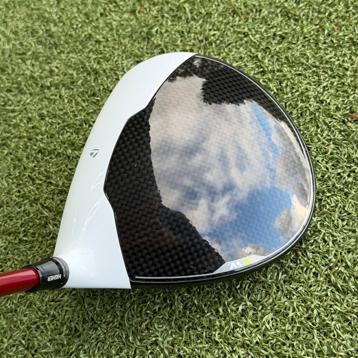 TaylorMade M2 (2017) Golf Driver / 9.5 Degree / Regular Flex Ventus 5-R