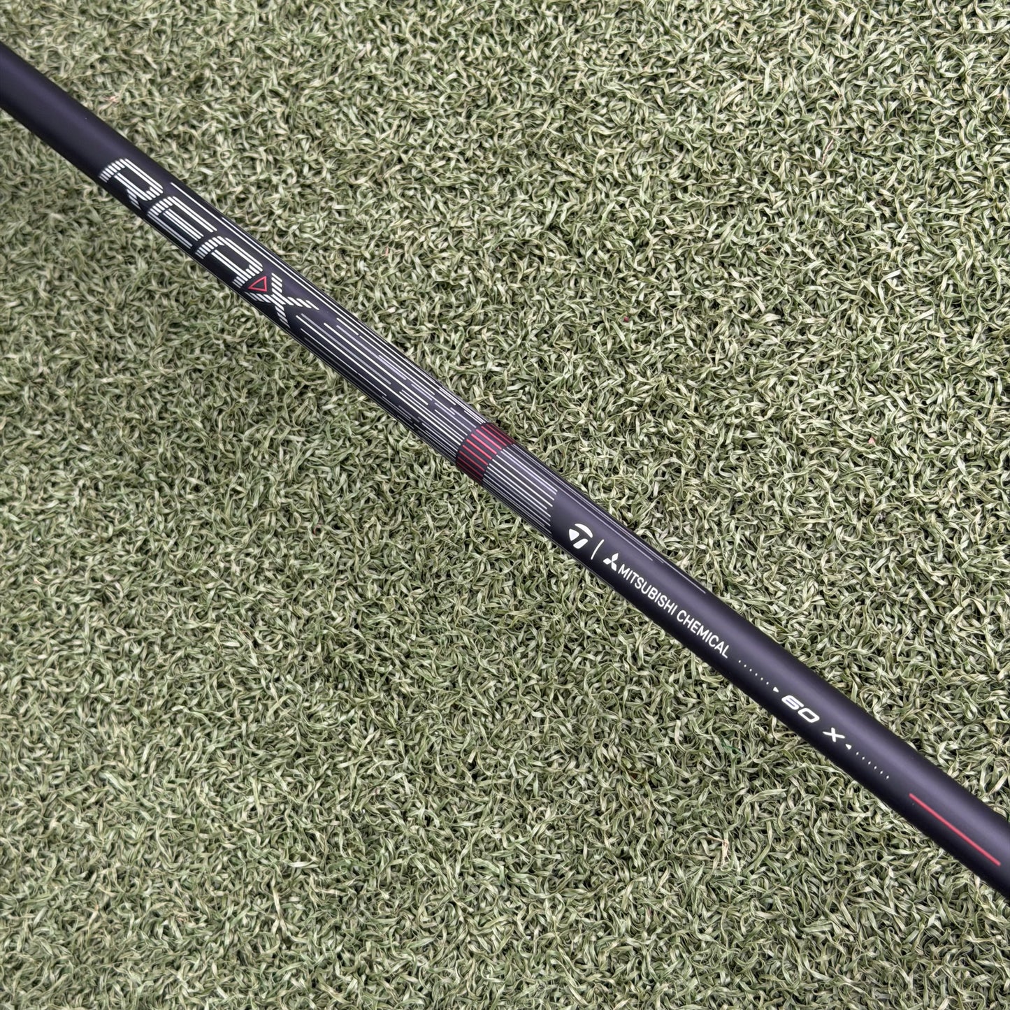 TaylorMade Qi4D Golf Driver / 10.5 Degree / X-Stiff Flex