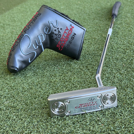 Scotty Cameron Super Select Newport 2.5+ Putter / 34 Inch
