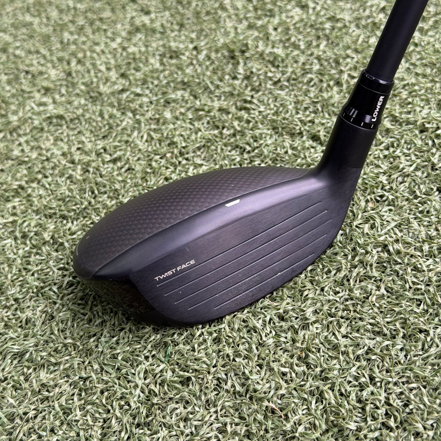 TaylorMade Qi4D #4 Hybrid / 22 Degree / Regular Flex