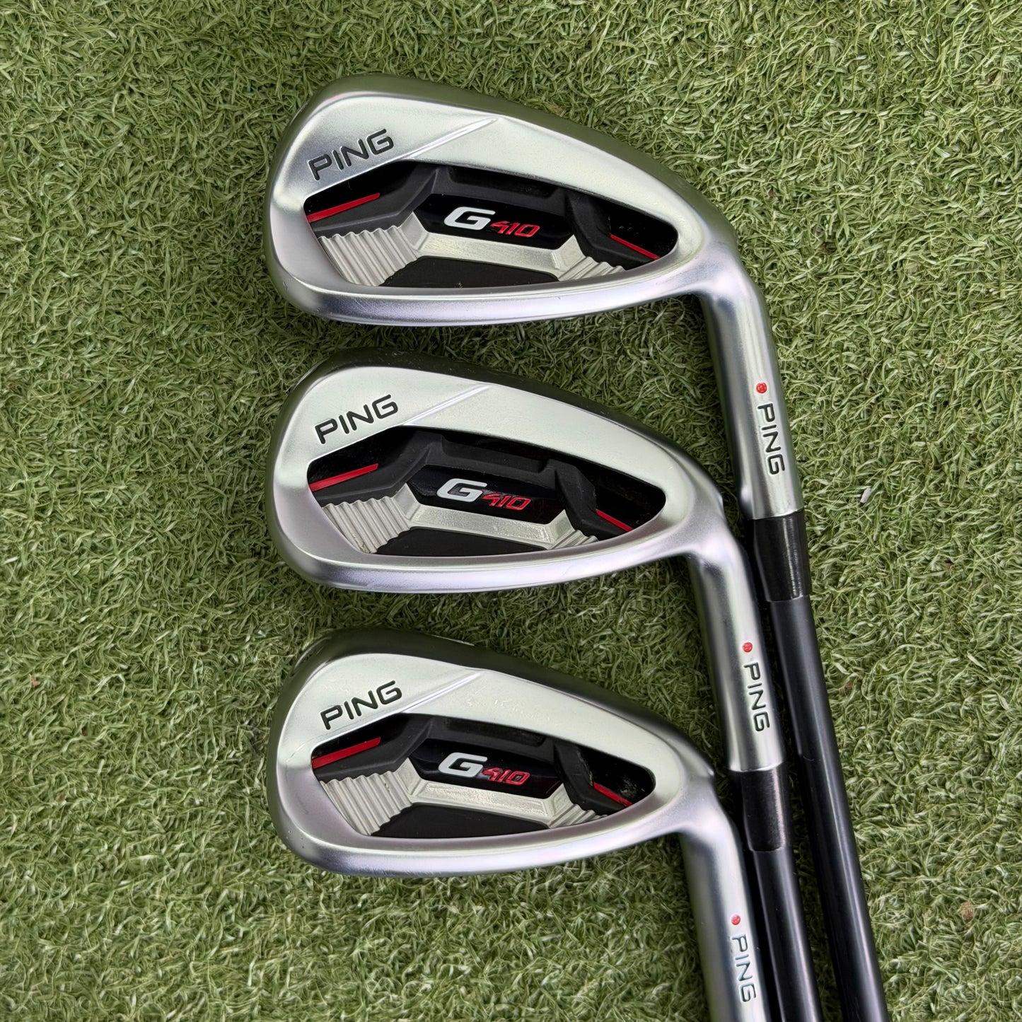 PING G410 Golf Iron Set / 6-PW+UW / Red Dot / Soft Regular Graphite Flex - Pre Owned Golf 