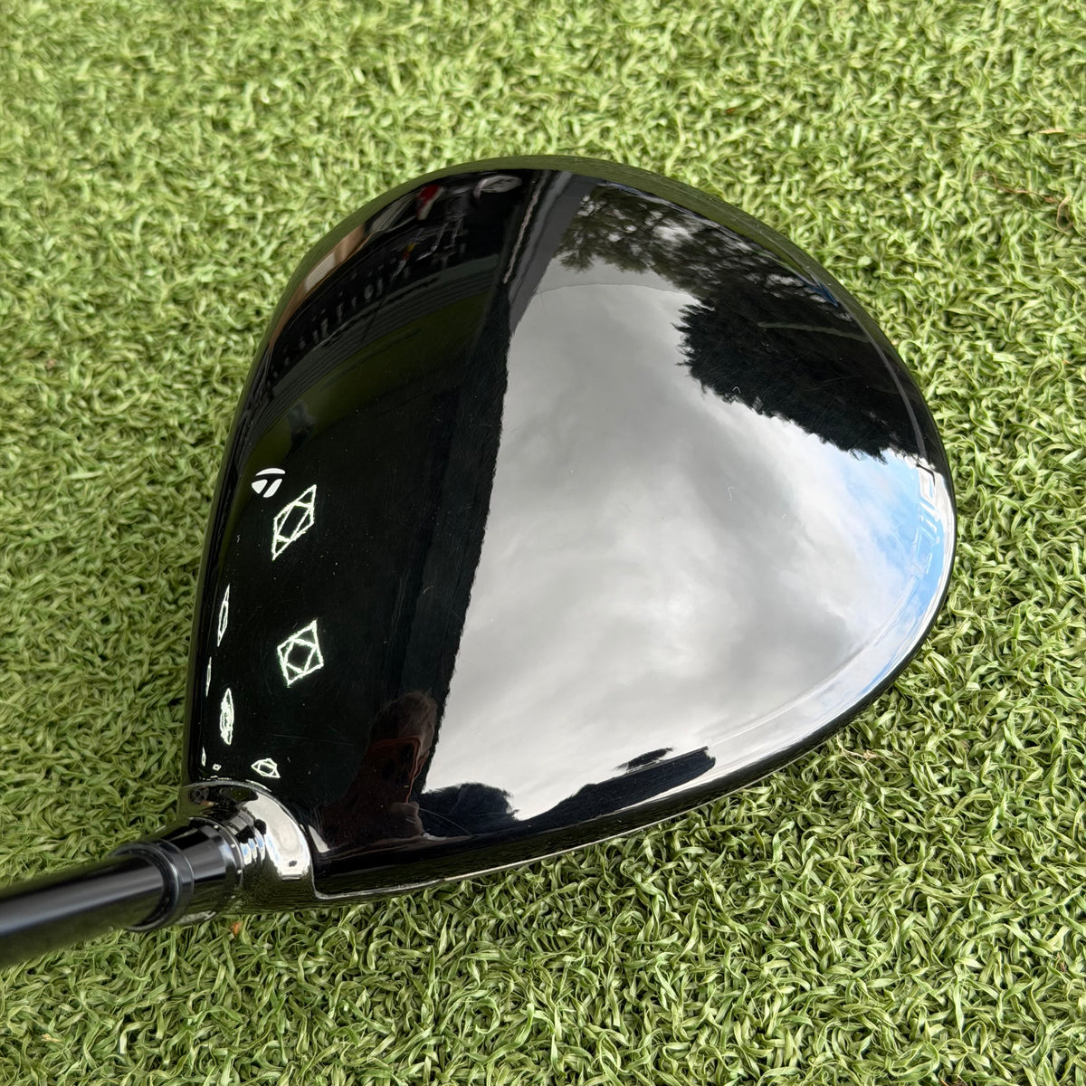 TaylorMade Qi10 Golf Driver / 9 Degree / X-Stiff Flex