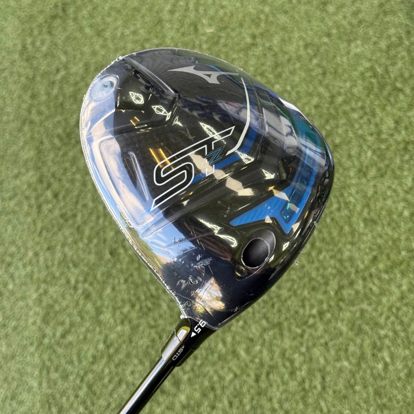 Mizuno ST-Z 230 Golf Driver / 9.5 Degree / Stiff Flex