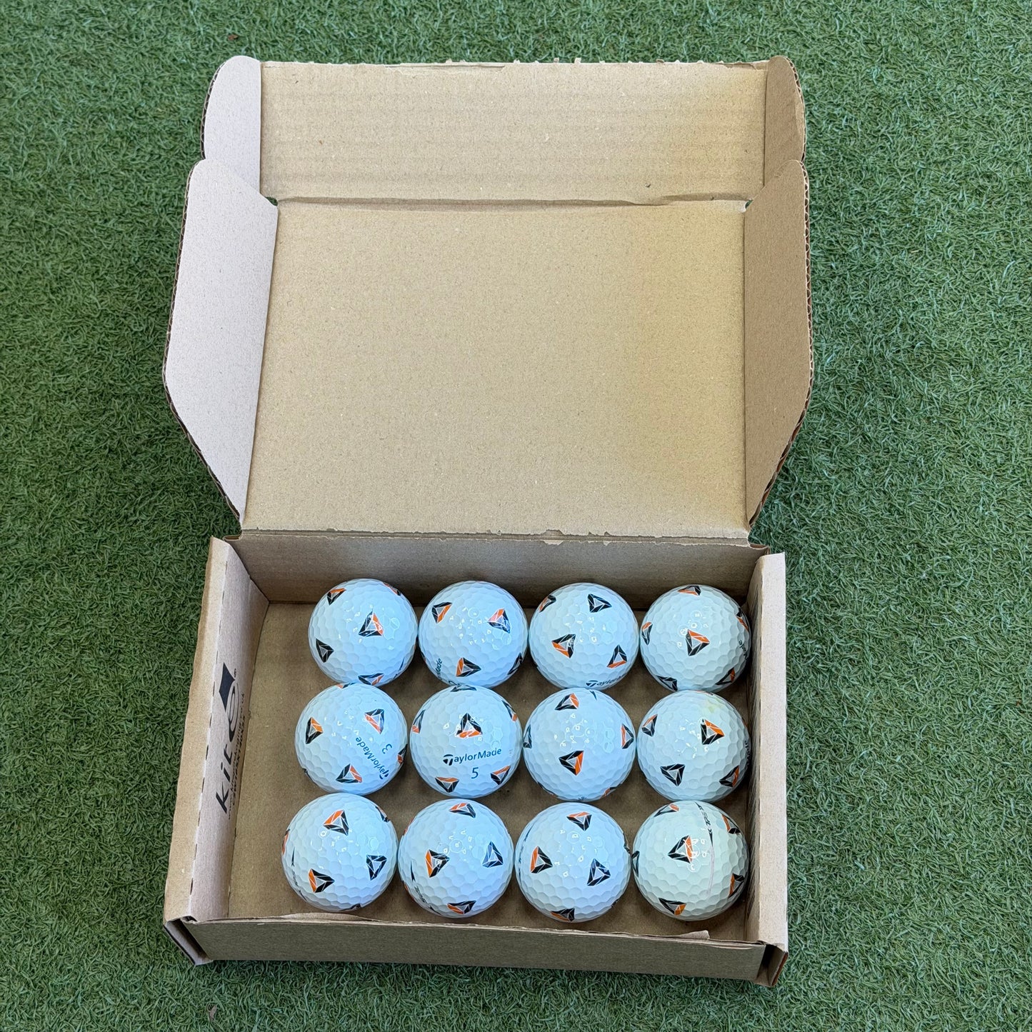 TaylorMade TP5 Pix Lake Ball Dozen (12 Balls)