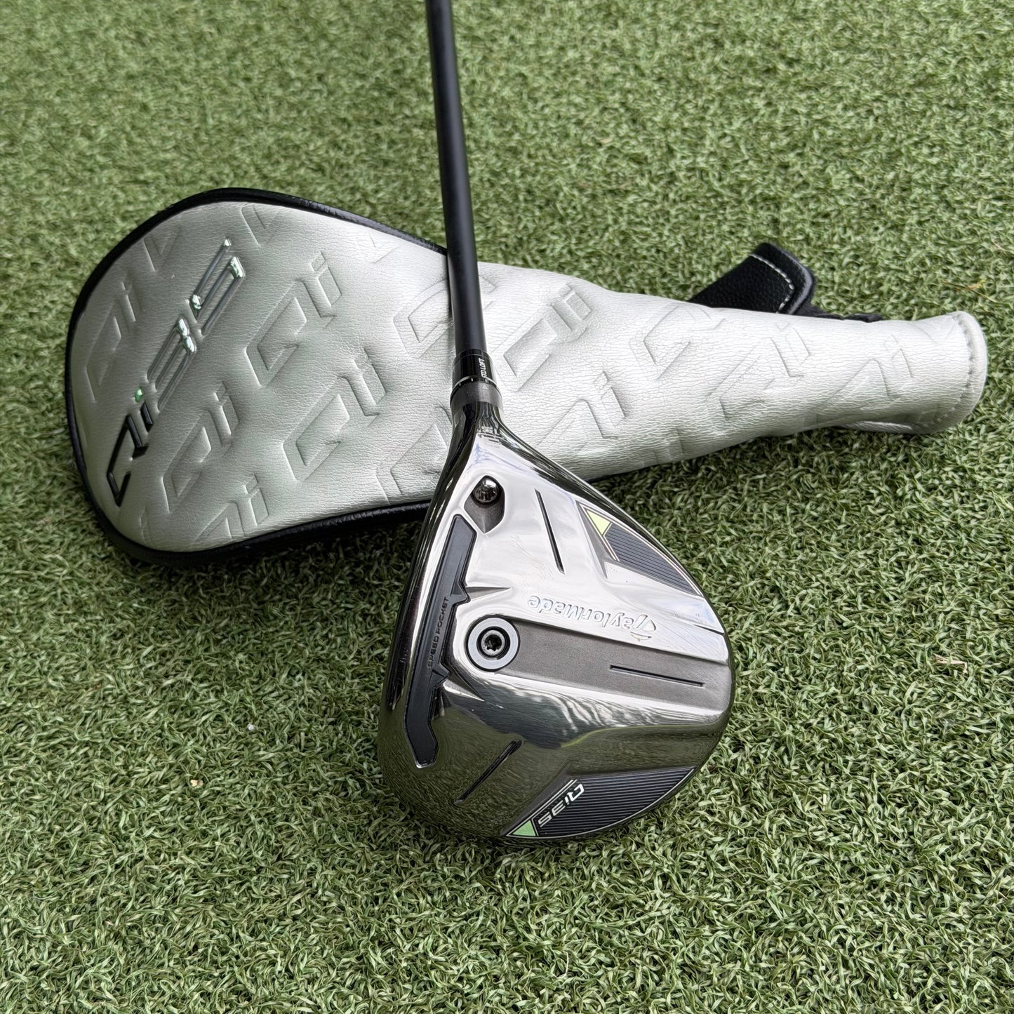 TaylorMade Qi35 #3 Fairway Wood / 15 Degree / Regular Flex