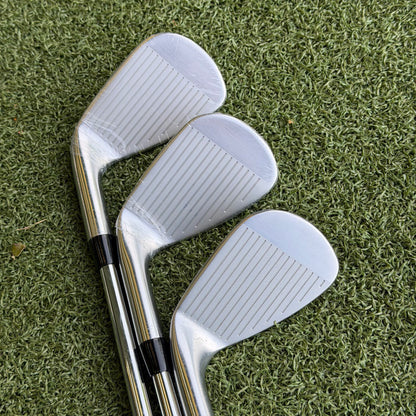Titleist T100 2023 Iron Set / 4-PW / Stiff Flex