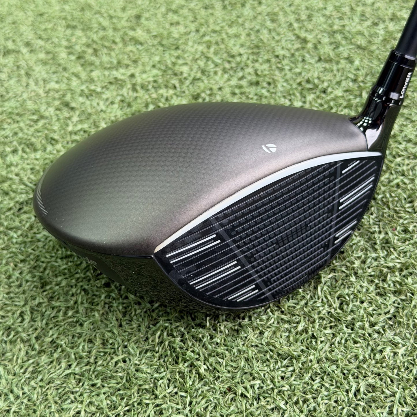 TaylorMade Qi4D Golf Driver / 10.5 Degree / X-Stiff Flex