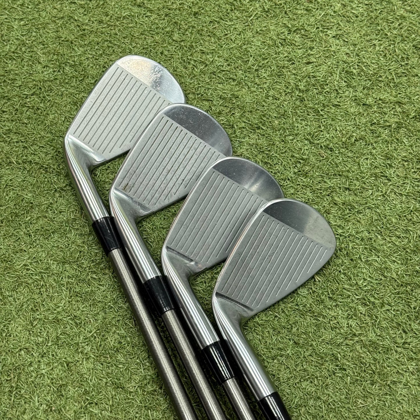 Mizuno Pro 243 Iron Set / 4-PW / Regular Flex