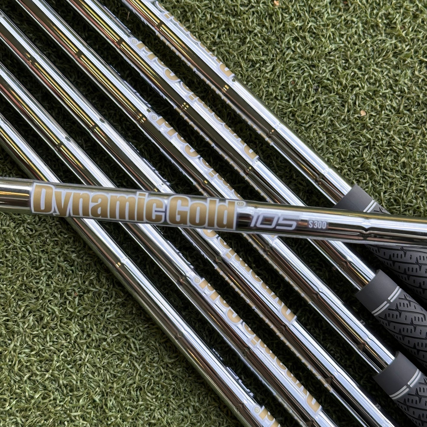 TaylorMade P790 '23 Iron Set / 4-PW / Stiff Flex