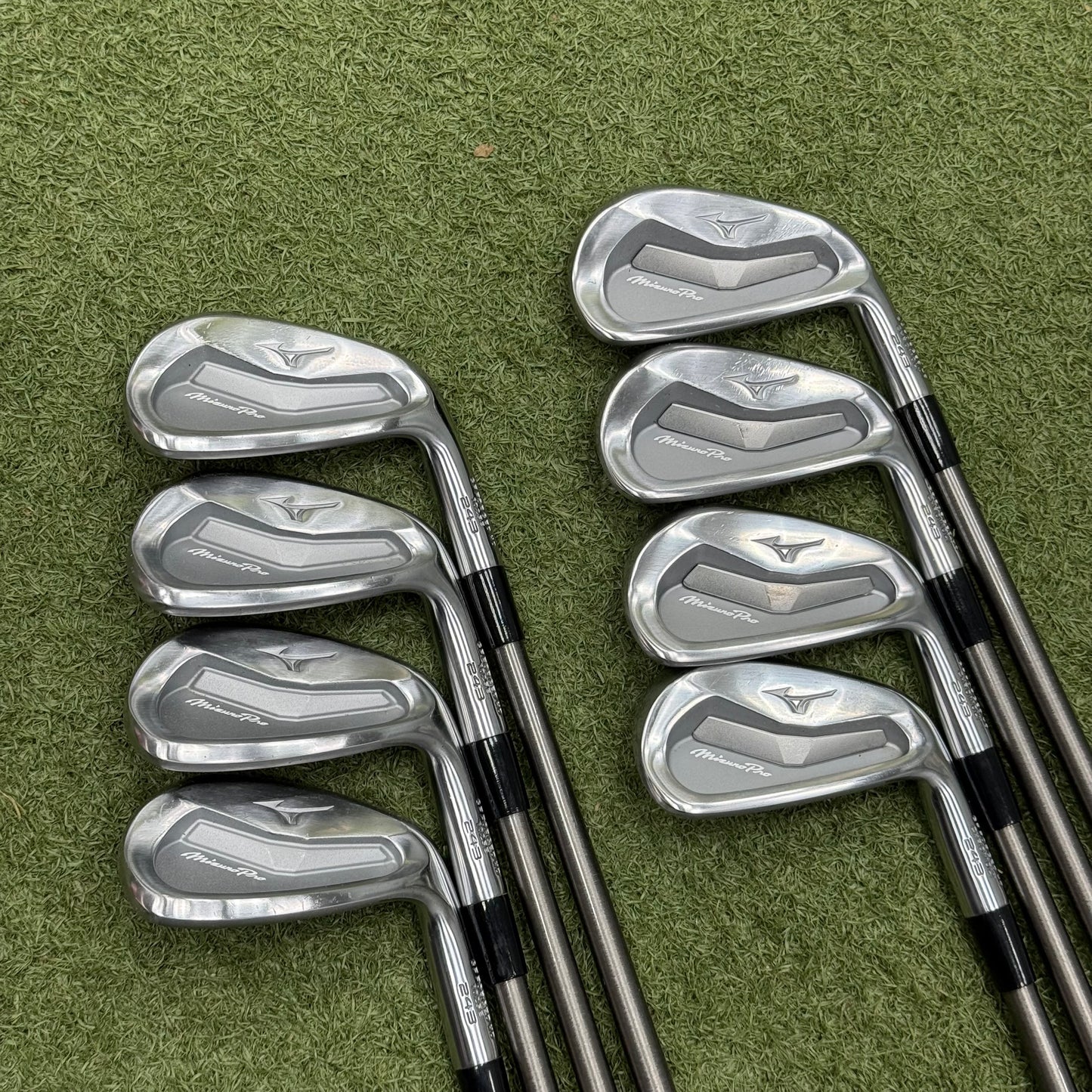 Mizuno Pro 243 Iron Set / 4-PW / Regular Flex