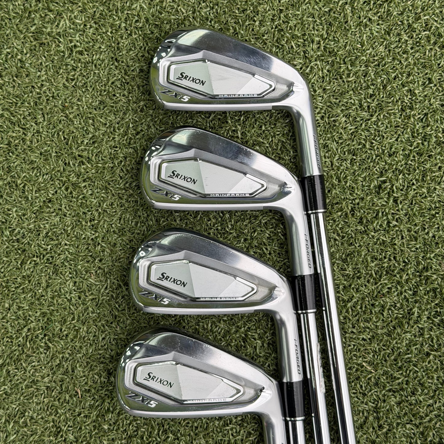 Srixon ZXi5 Forged Golf Iron Set / 5-PW+AW / Stiff Flex