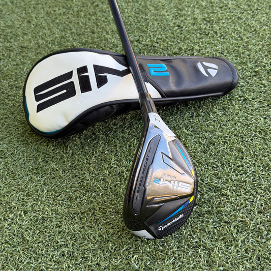 TaylorMade SIM2 Max #4 Hybrid / 22 Degree / Regular Flex