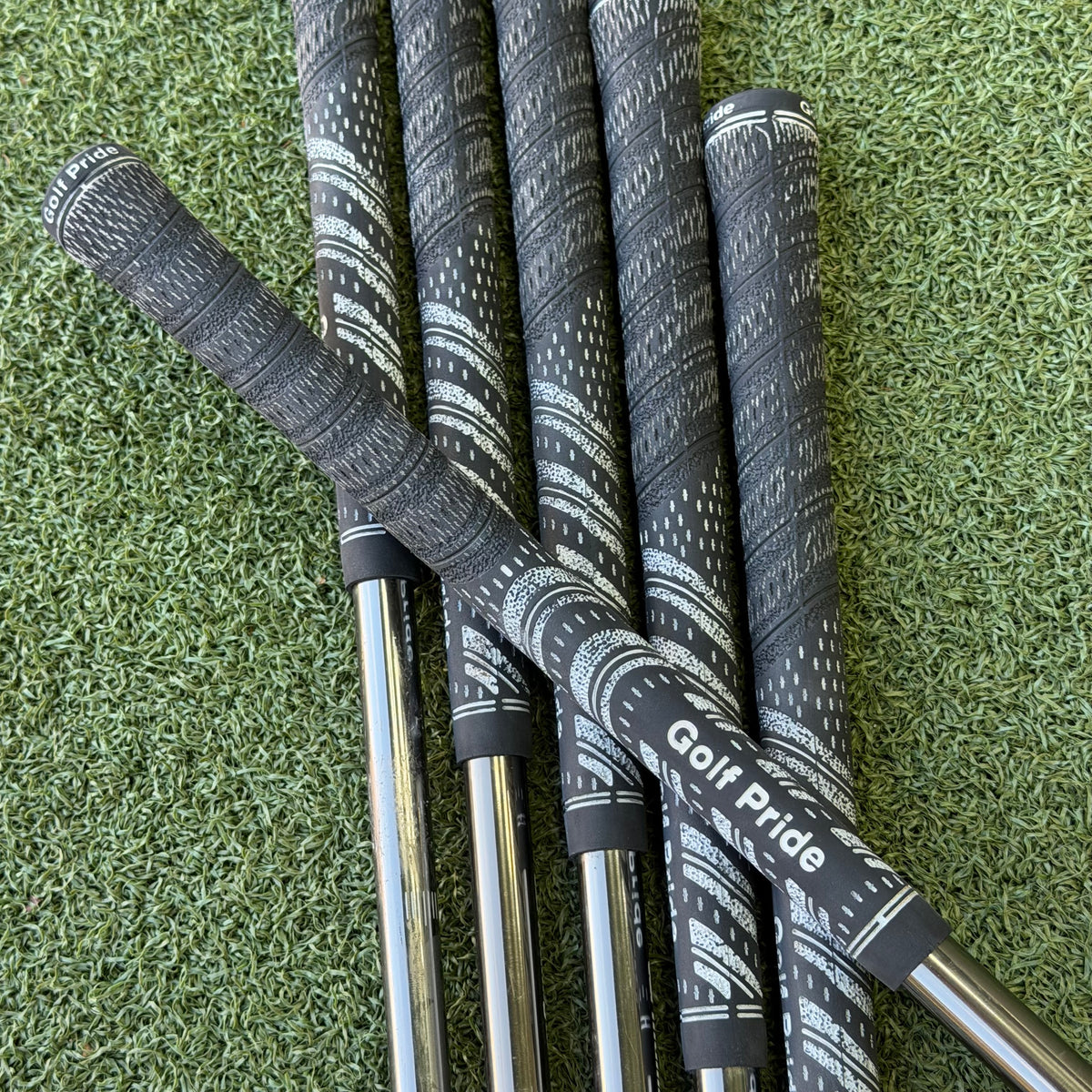 Callaway Apex CF16 Forged Golf Iron Set / 5-PW / Regular Flex - Pre Owned Golf 