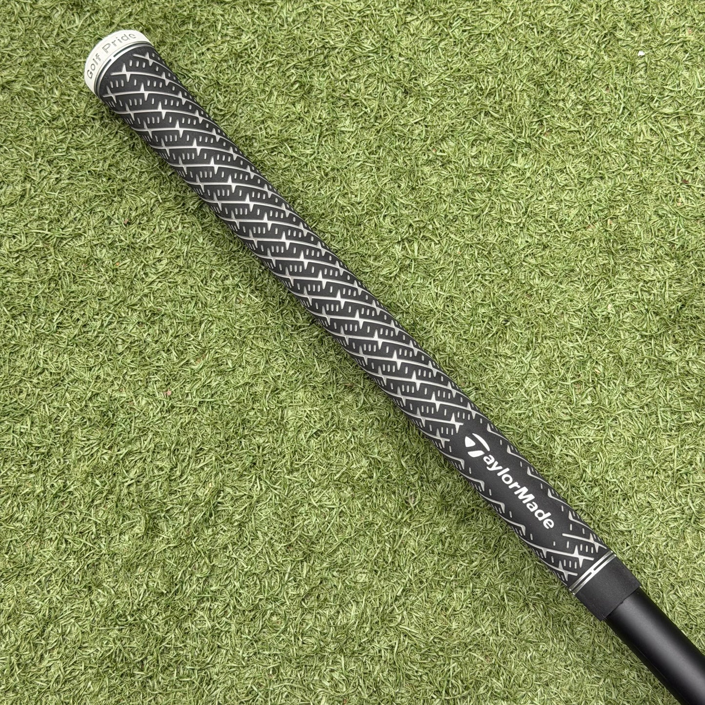 TaylorMade Qi35 LS Golf Driver / 10.5 Degree / Regular Flex