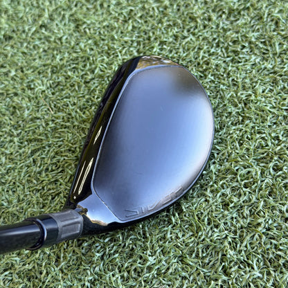 TaylorMade Stealth #4 Hybrid / 22 Degree / Regular Flex - Pre Owned Golf 