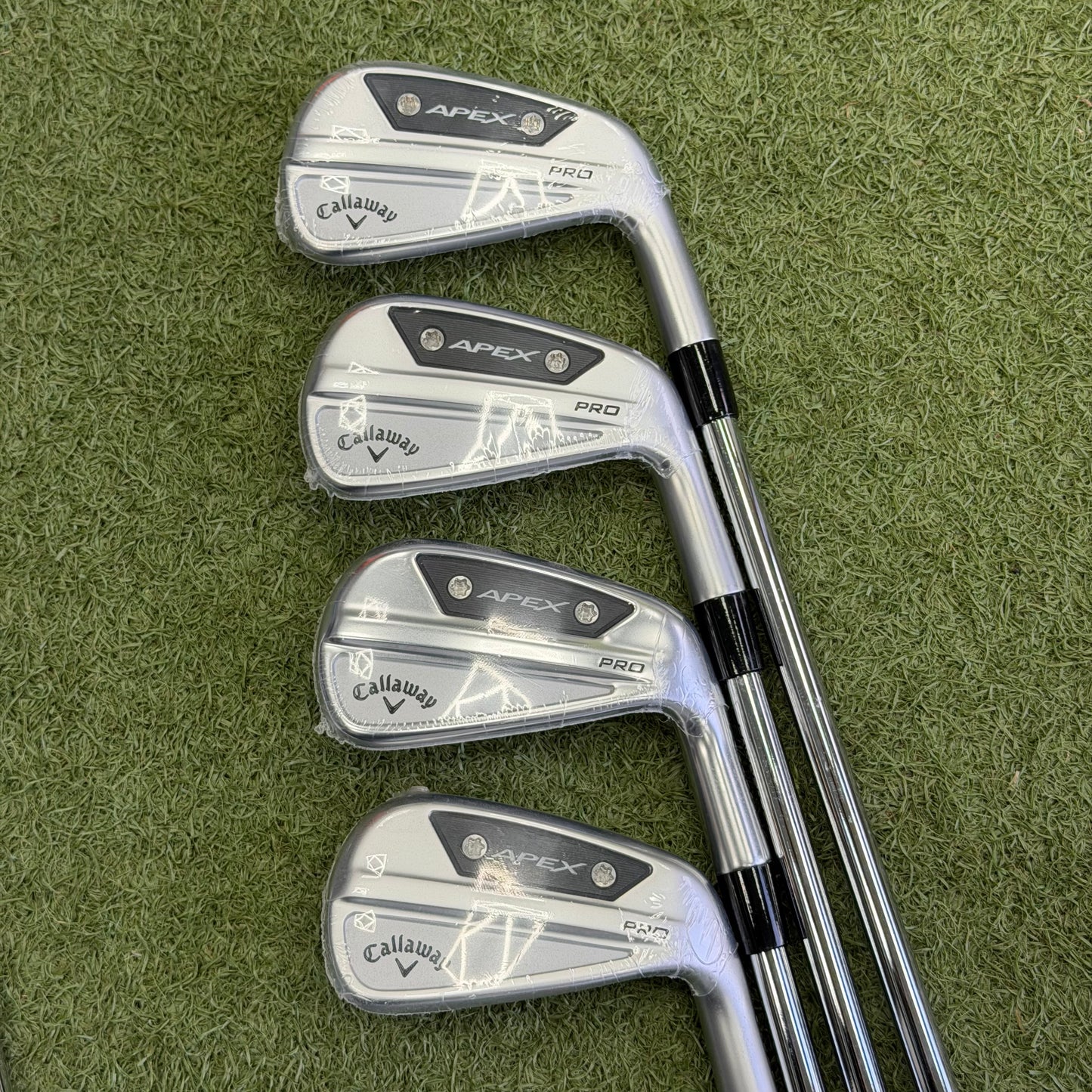 Callaway Apex Pro 2024 Forged Golf Iron Set / 4-PW / Stiff Flex