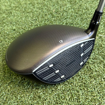 TaylorMade Qi4D Max Golf Driver / 10.5 Degree / Stiff Flex - Pre Owned Golf 