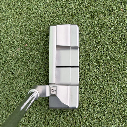 Scotty Cameron Special Select Squareback 2 Putter / 34 Inch