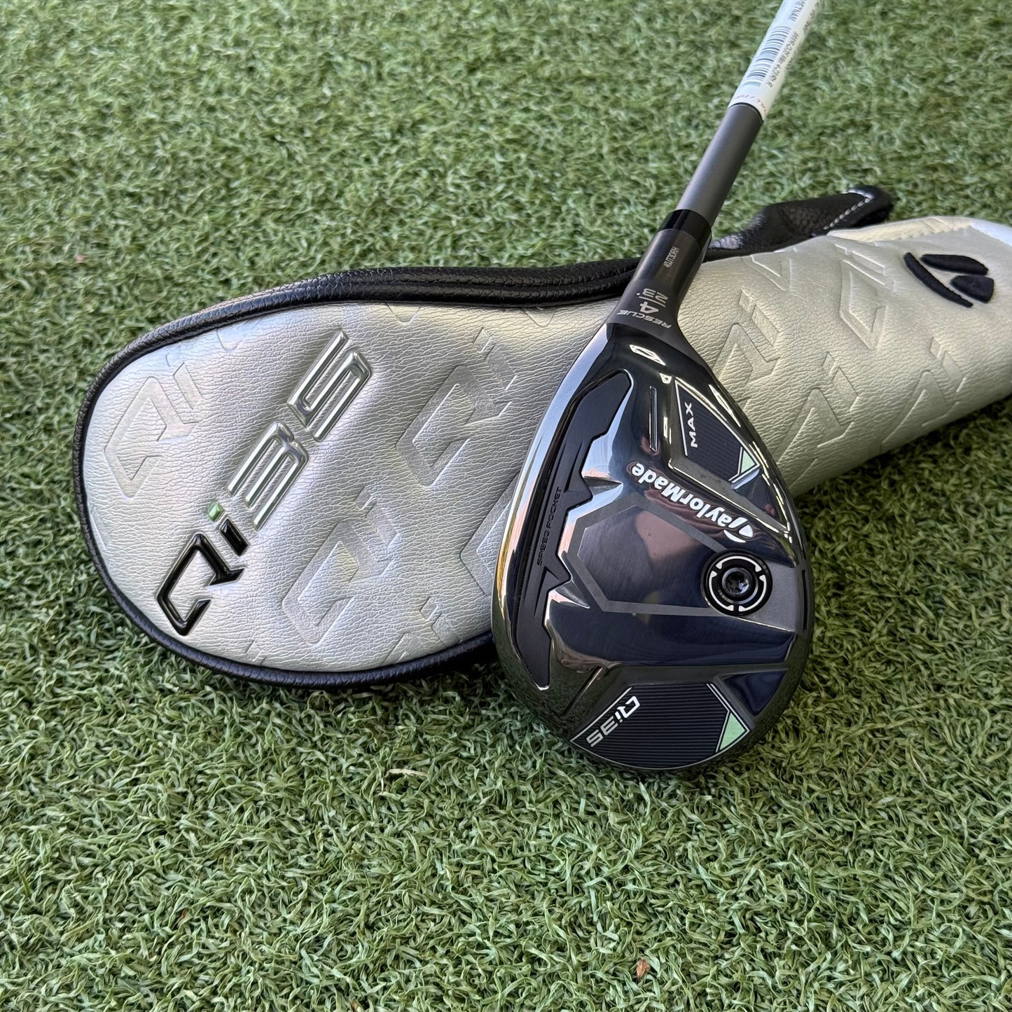 TaylorMade Qi35 Max #4 Hybrid / 23 Degree / Regular Flex