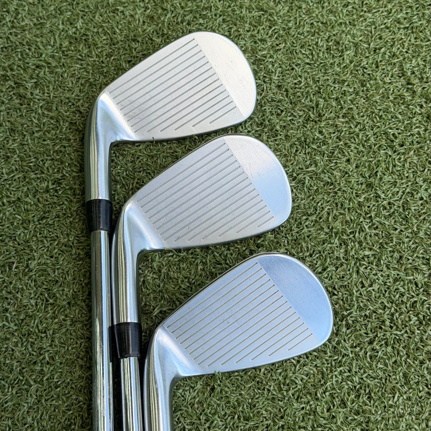 Titleist T200 2023 Golf Iron Set / 5-PW / Stiff Flex