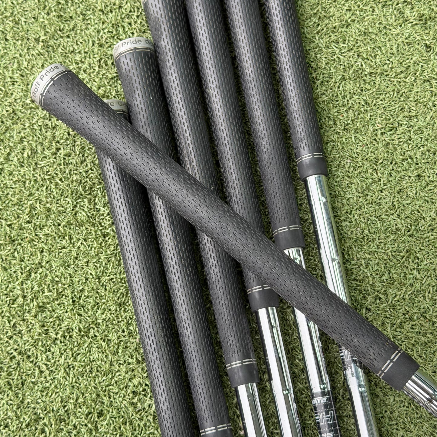 Callaway Rogue ST Max Golf Iron Set / 4-PW / Regular Flex