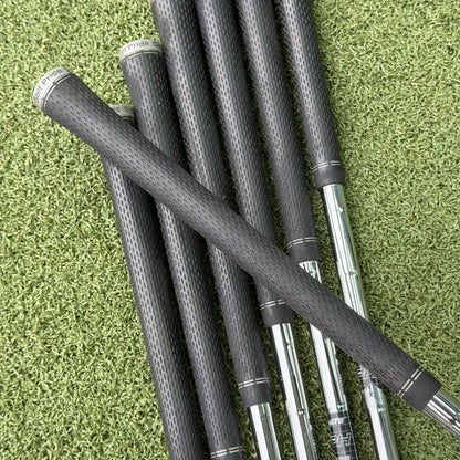 Callaway Rogue ST Max Golf Iron Set / 4-PW / Regular Flex
