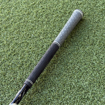 Mizuno ST-MAX 230 Golf Driver / 10.5 Degree / Stiff Flex - Pre Owned Golf 