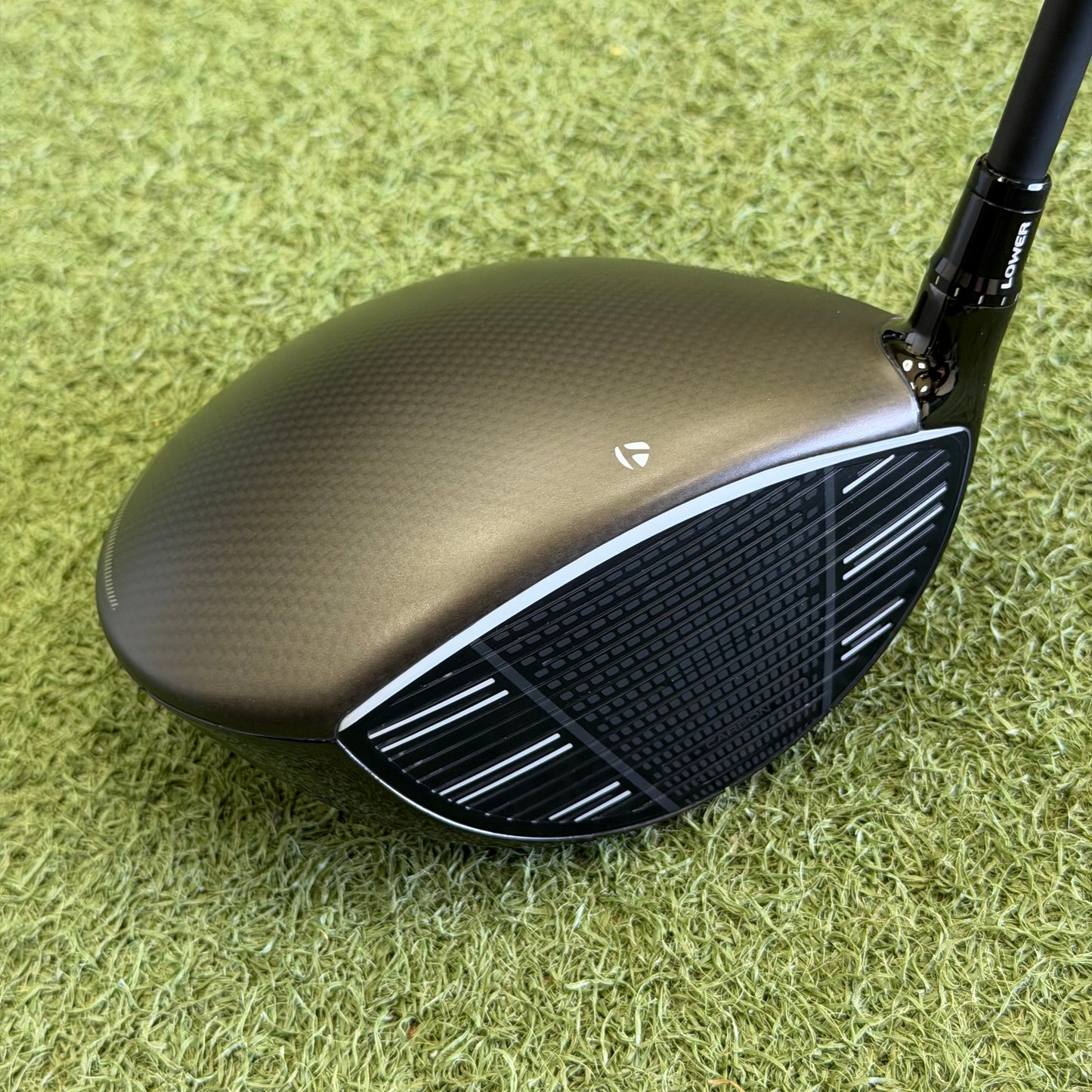 TaylorMade Qi4D Golf Driver / 10.5 Degree / Regular Flex