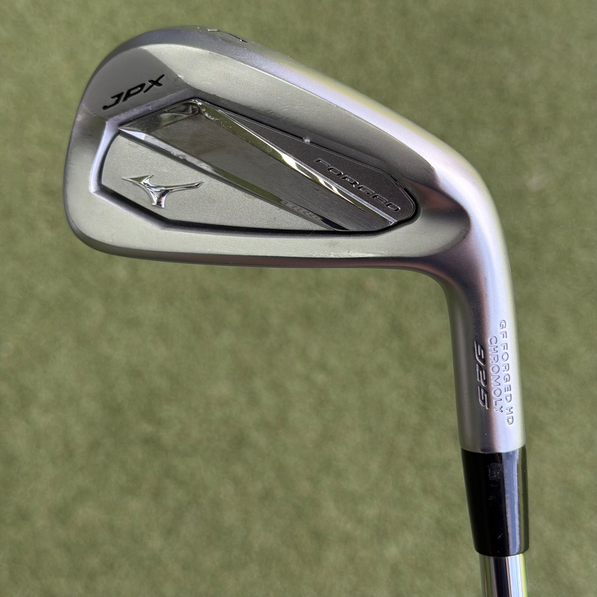 Mizuno JPX 925 Forged #4 Iron / 21 Degree / Regular Flex - Pre Owned Golf 