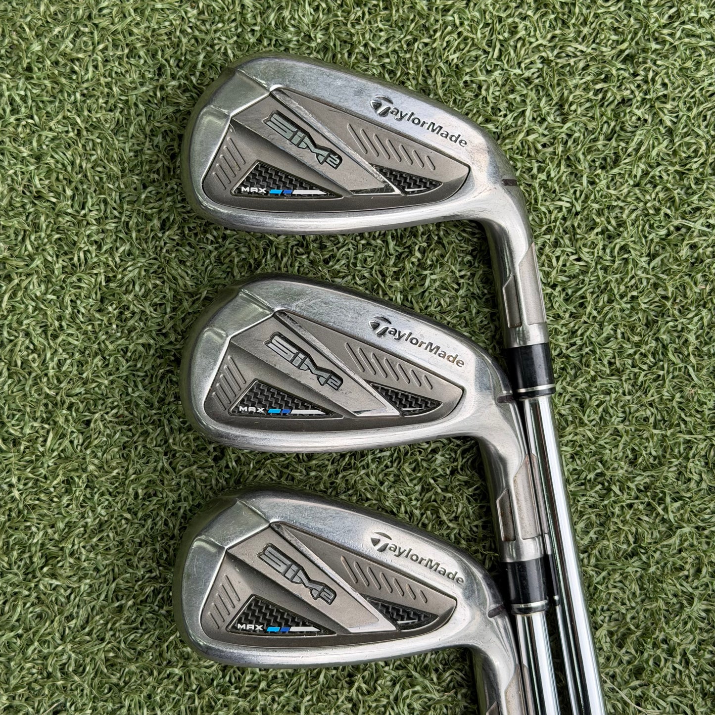 TaylorMade SIM2 Max Golf Iron Set / 5-PW / Stiff Flex