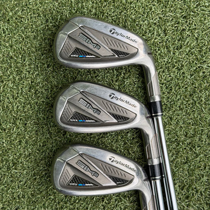 TaylorMade SIM2 Max Golf Iron Set / 5-PW / Stiff Flex - Pre Owned Golf 
