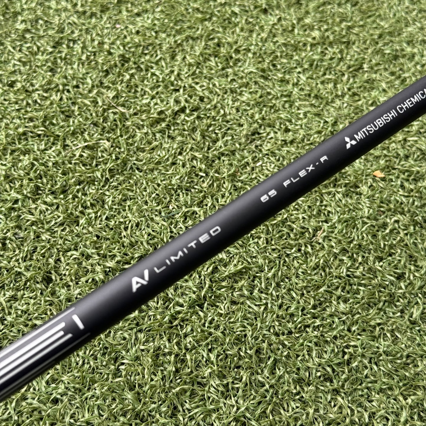 TaylorMade Qi35 MAX Golf Driver / 10.5 Degree / Regular Flex / Left Handed