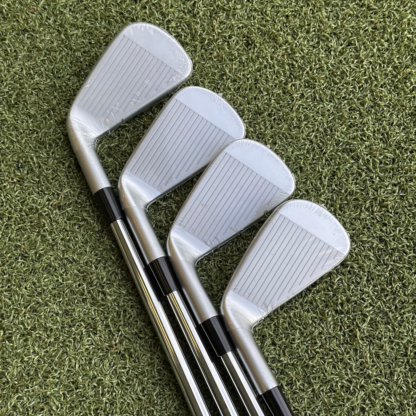 TaylorMade P790 '23 Iron Set / 4-PW / Stiff Flex