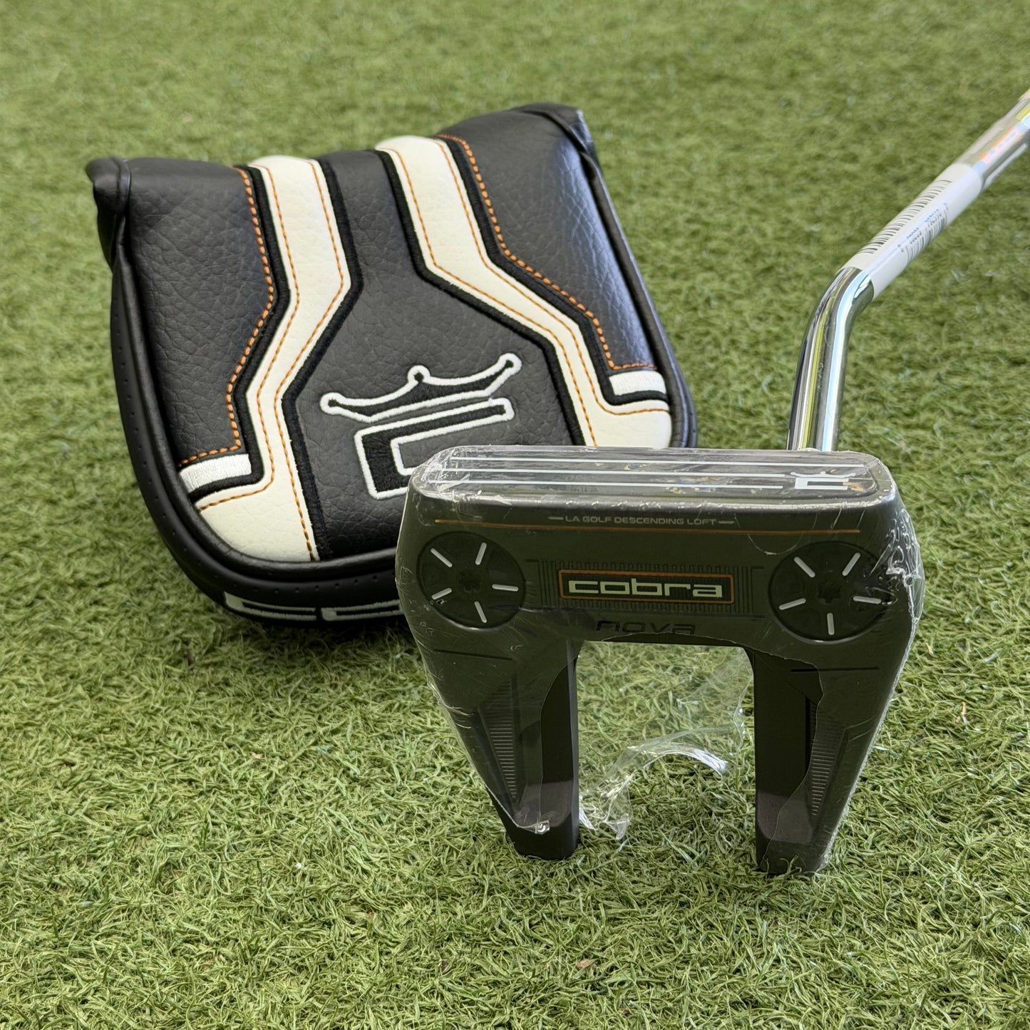 Cobra 2024 Vintage Nova Putter / 35 Inch