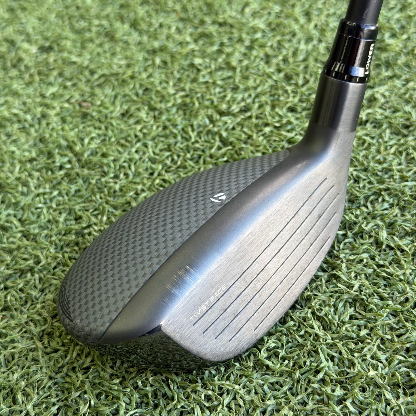 TaylorMade Qi35 #4 Hybrid / 22 Degree / Stiff Flex