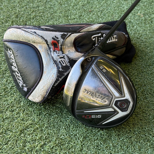 Titleist 915 D2 Golf Driver / 9.5 Degree / Stiff Flex