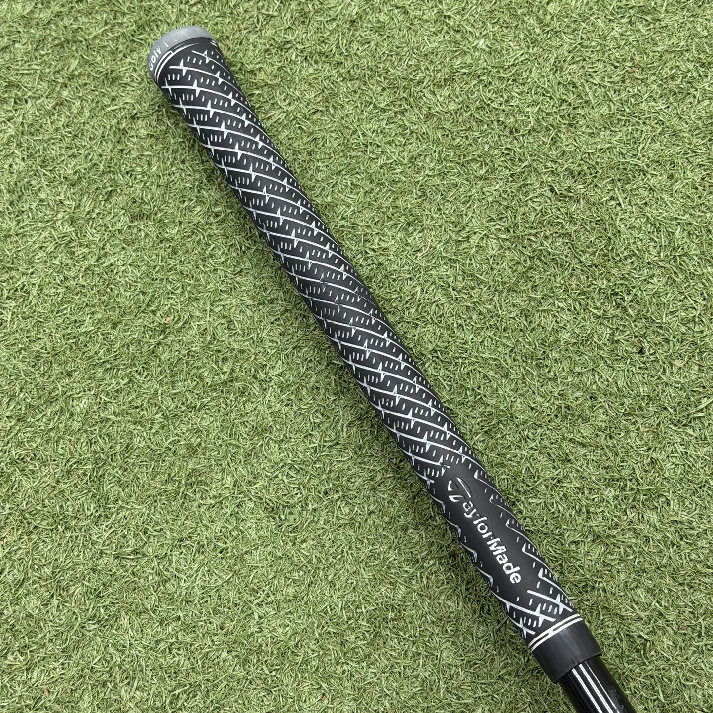 TaylorMade SIM2 Max Golf Driver / 9 Degree / Regular Flex