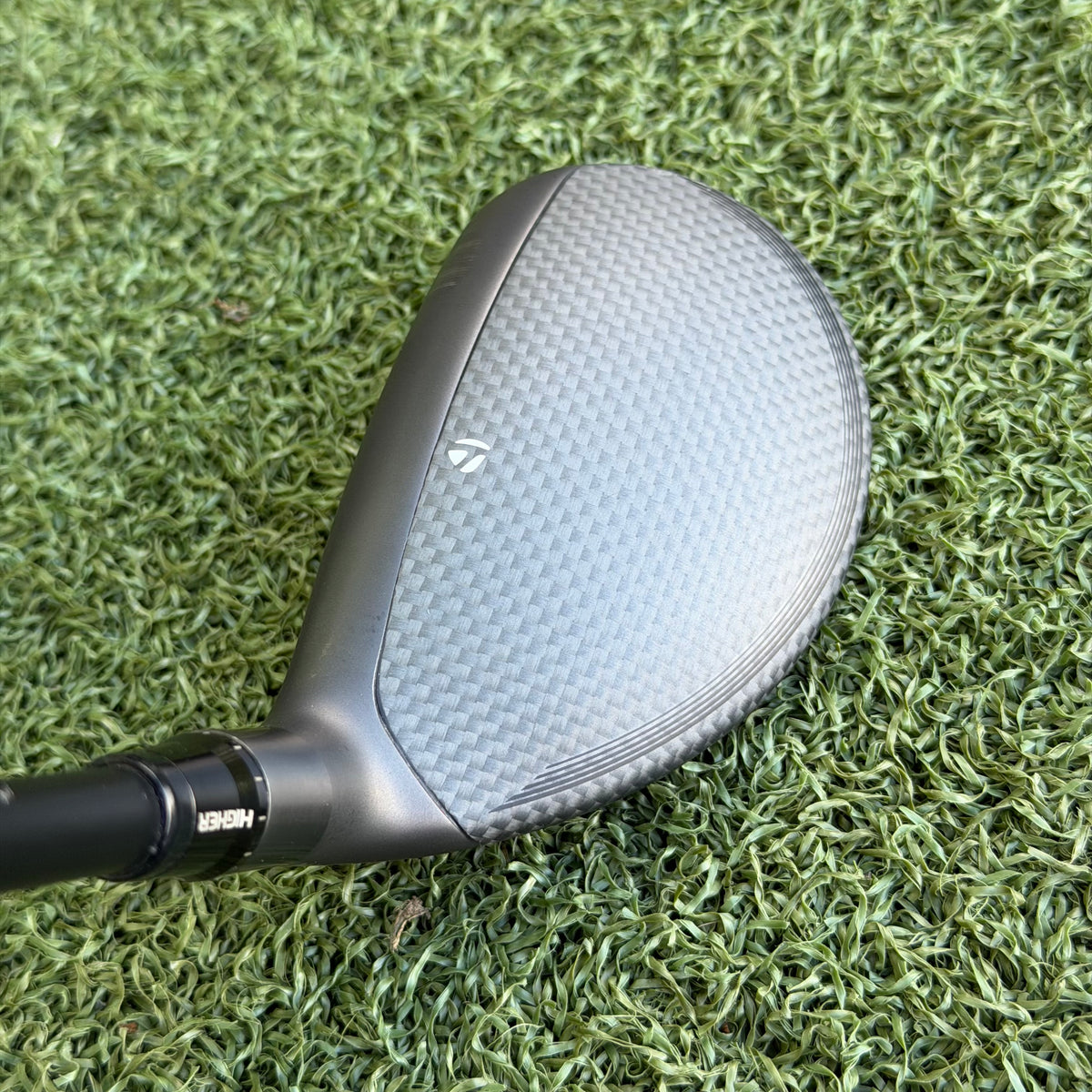 TaylorMade Qi35 #4 Hybrid / 22 Degree / Stiff Flex
