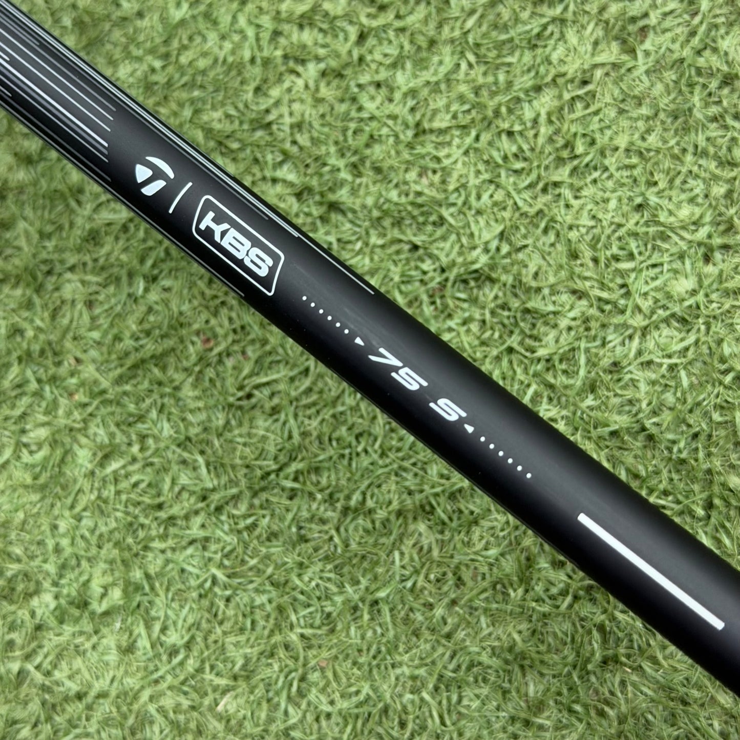 TaylorMade Qi4D #4 Hybrid / 22 Degree / Stiff Flex - Pre Owned Golf 