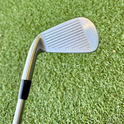 Titleist 712U 4 Iron - Pre Owned Golf 