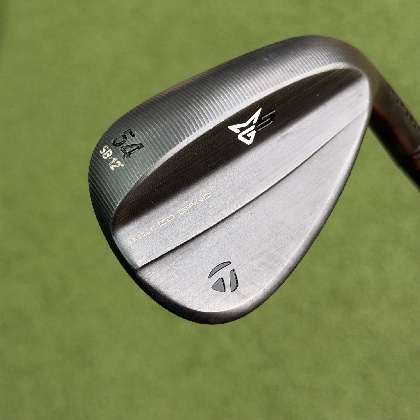 TaylorMade Milled Grind 5 Charcoal SB Sand Wedge / 54 Degree