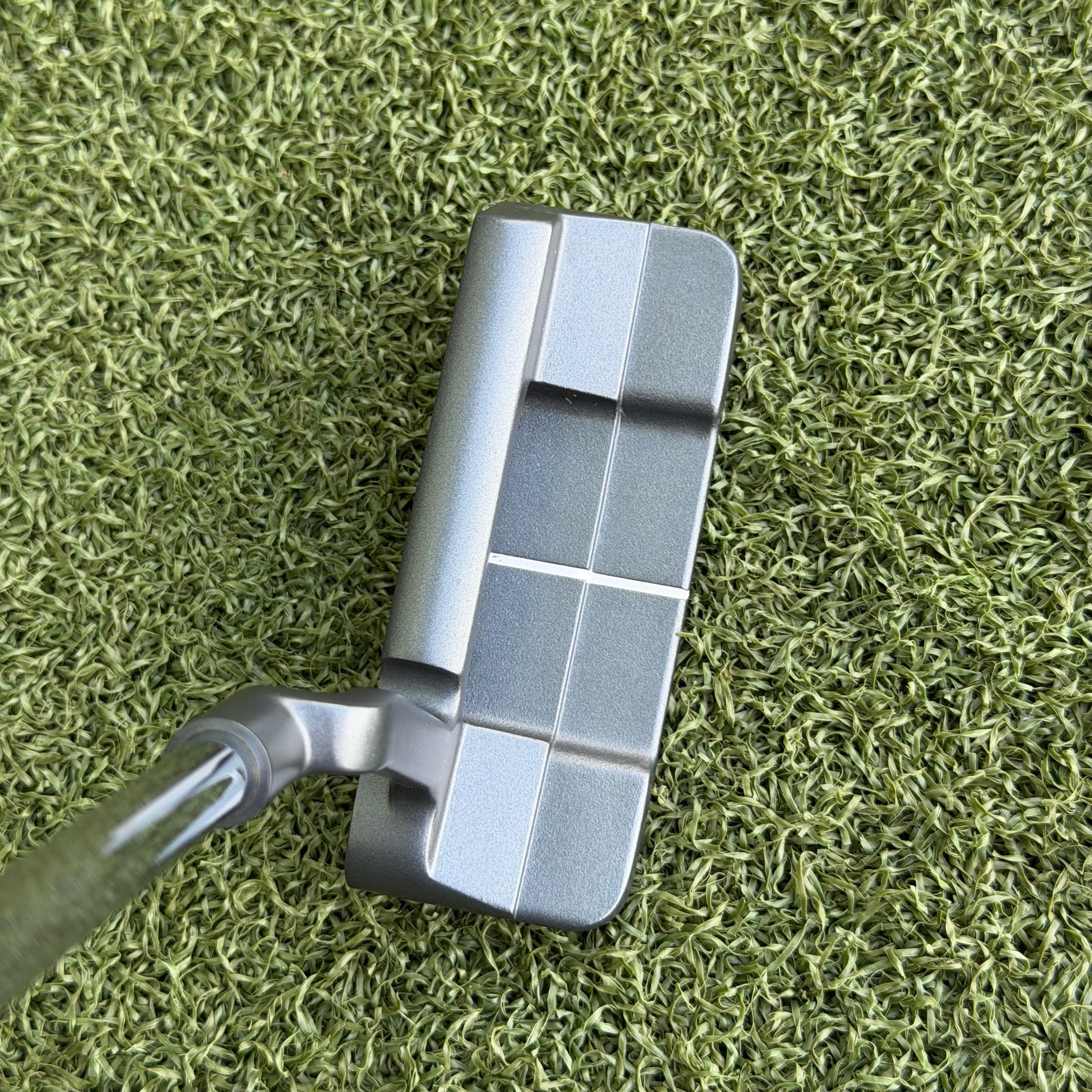 Odyssey DFX #1W (2025) Golf Putter / 34 Inch – Preowned Golf