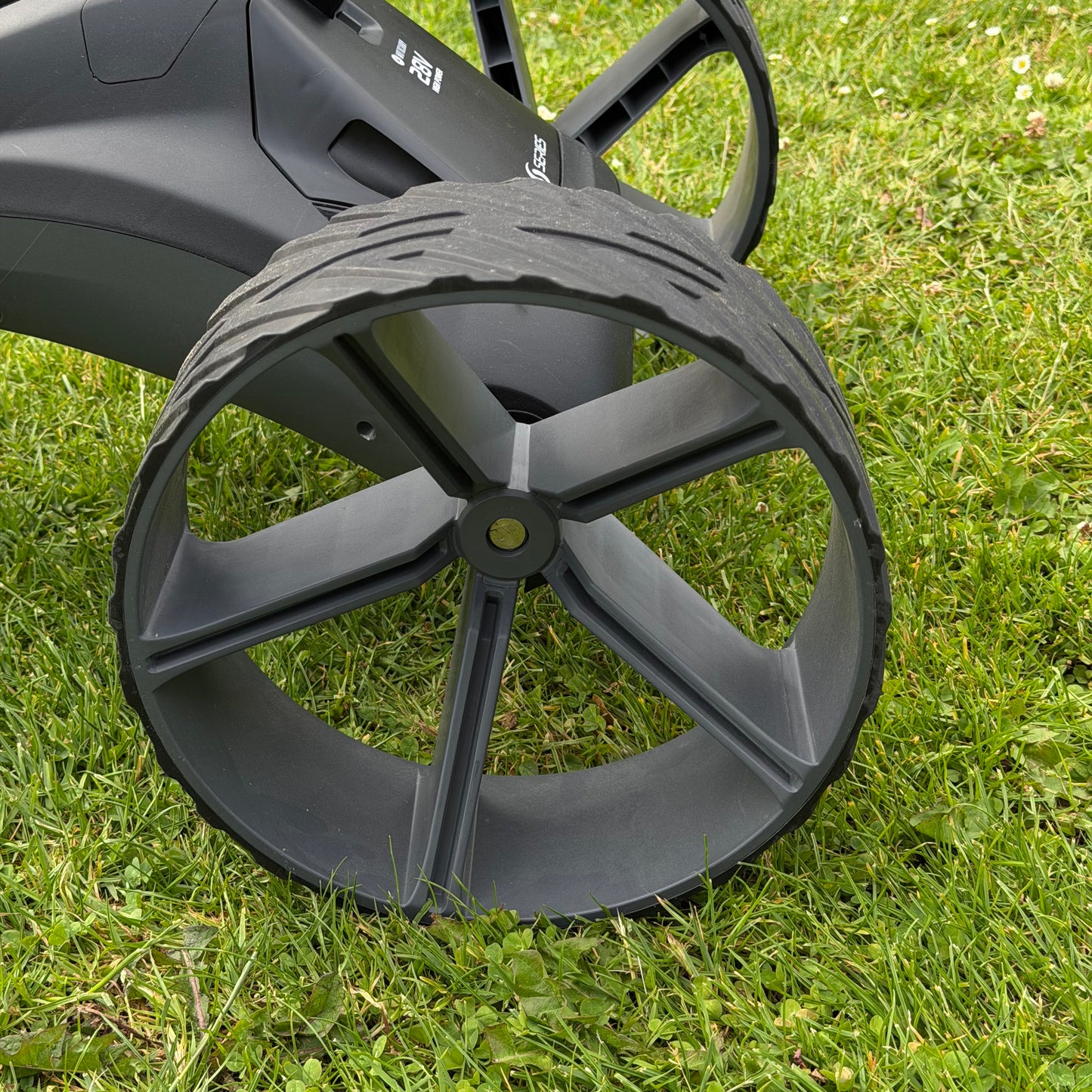 Motocaddy SE Electric Golf Trolley / 18 Hole Lithium Battery