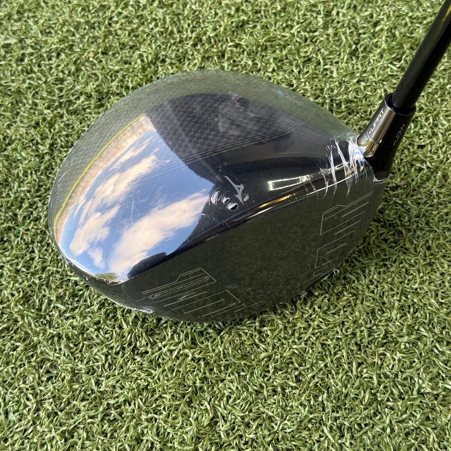 Mizuno ST-Z 230 Golf Driver / 9.5 Degree / Stiff Flex