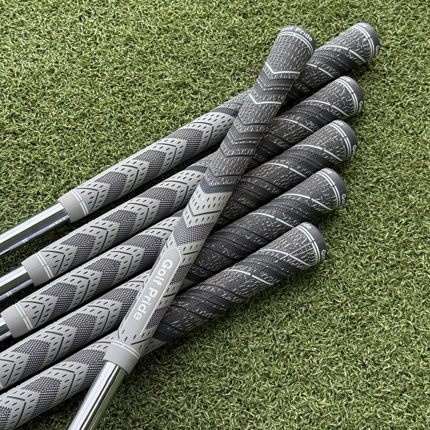 Mizuno JPX 923 Tour Iron Set / 5-PW / Stiff Flex