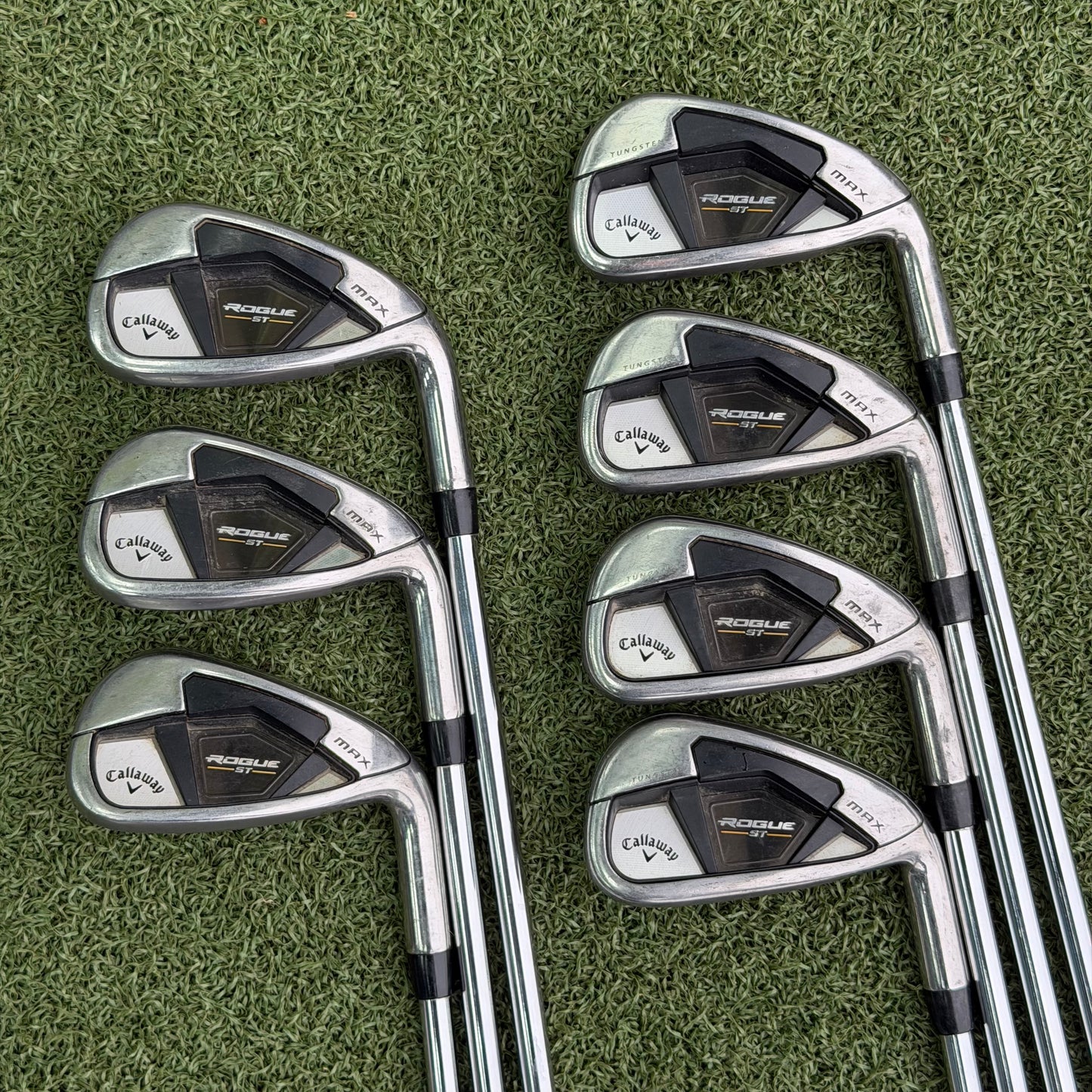 Callaway Rogue ST Max Golf Iron Set / 4-PW / Regular Flex