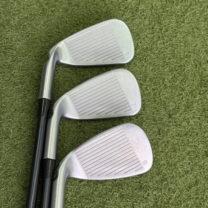PING G410 Golf Iron Set / 6-PW+UW / Red Dot / Soft Regular Graphite Flex - Pre Owned Golf 